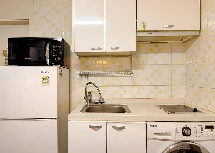 11 Hongik Univ Station, 15 Minutes From Itaewon, Mangwon Market, Hapjeong, Single Accommodation, Fully Furnished Appartement
